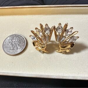 Vintage Trifari Crown Pat Pend Rhinestone Fan Burst Clip Earrings 1940s-50s